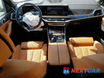 Zdjęcie 8 z 13 samochodu: 2025 BMW X5 XDRIVE40I VIN:5UX23EU07S9Y83227 - miniatura