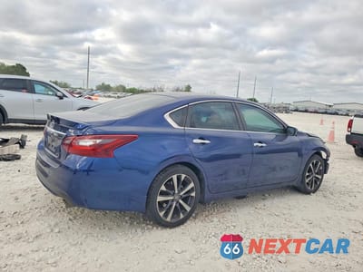Trzecie zdjęcie samochodu z tyłu: 2017 NISSAN ALTIMA 2.5 SR VIN:1N4AL3AP3HN312150 - miniatura