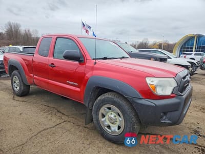 Czwarte zdjęcie samochodu z boku: 2014 TOYOTA TACOMA BASE VIN:5TFUX4EN5EX025189 - miniatura