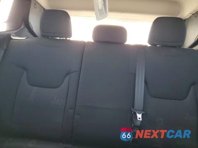 Zdjęcie 10 z 12 samochodu: 2016 JEEP RENEGADE SPORT VIN:ZACCJAAT3GPE18775 - miniatura