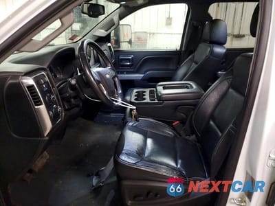 Zdjęcie 7 z 12 samochodu: 2019 CHEVROLET SILVERADO K3500 LT VIN:1GC4KWCY5KF277582 - miniatura