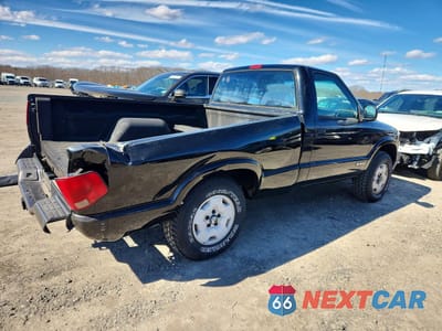 Trzecie zdjęcie samochodu z tyłu: 1995 CHEVROLET S TRUCK S10 VIN:1GCDT14ZXSK182501 - miniatura