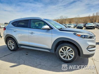 Czwarte zdjęcie samochodu z boku: 2017 HYUNDAI TUCSON ECO VIN:KM8J3CA26HU422819 - miniatura