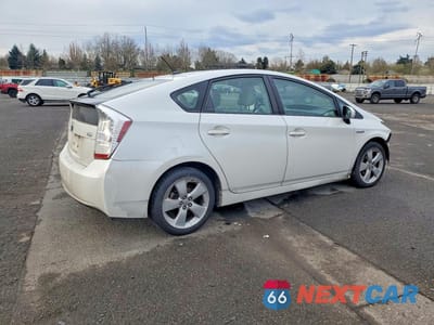 Trzecie zdjęcie samochodu z tyłu: 2010 TOYOTA PRIUS V VIN:JTDKN3DUXA0046722 - miniatura