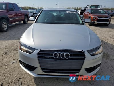 Piąte zdjęcie samochodu w środku: 2014 AUDI A4 PREMIUM VIN:WAUBFAFL3EN004095 - miniatura