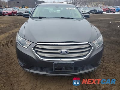Piąte zdjęcie samochodu w środku: 2015 FORD TAURUS SE VIN:1FAHP2D88FG141124 - miniatura