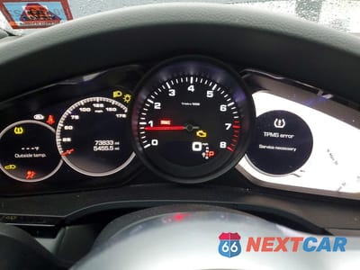 Zdjęcie 9 z 13 samochodu: 2021 PORSCHE CAYENNE VIN:WP1AA2AY5MDA00901 - miniatura