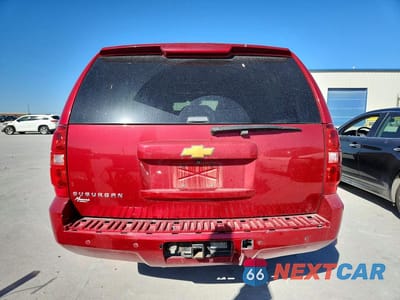 Zdjęcie 6 z 13 samochodu: 2013 CHEVROLET SUBURBAN K1500 LT VIN:1GNSKJE77DR205807 - miniatura