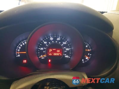 Zdjęcie 9 z 13 samochodu: 2014 KIA SOUL + VIN:KNDJP3A59E7717507 - miniatura