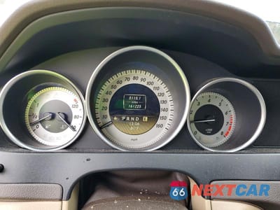 Zdjęcie 9 z 11 samochodu: 2012 MERCEDES-BENZ C 300 4MATIC VIN:WDDGF8BB8CR230806 - miniatura