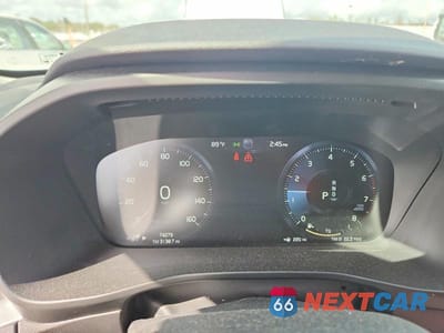 Zdjęcie 9 z 13 samochodu: 2022 VOLVO XC40 T5 MOMENTUM VIN:YV4162UK1N2760053 - miniatura