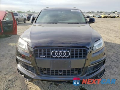 Piąte zdjęcie samochodu w środku: 2015 AUDI Q7 PRESTIGE VIN:WA1DGAFE2FD005671 - miniatura