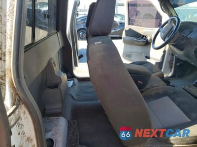 Zdjęcie 10 z 11 samochodu: 2010 FORD RANGER SUPER CAB VIN:1FTLR4FE4APA26364 - miniatura