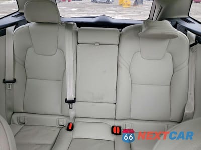 Zdjęcie 10 z 13 samochodu: 2024 VOLVO XC60 CORE VIN:YV4L12RK5R1755921 - miniatura