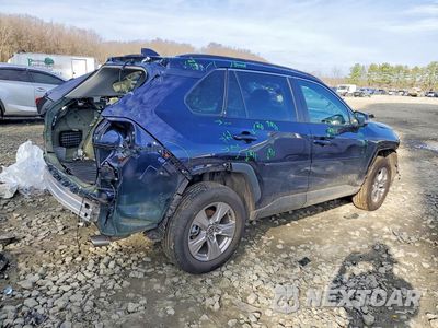 Trzecie zdjęcie samochodu z tyłu: 2022 TOYOTA RAV4 XLE VIN:2T3P1RFV4NW261976 - miniatura