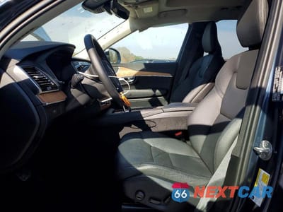 Zdjęcie 7 z 14 samochodu: 2025 VOLVO XC90 PLUS VIN:YV4062JE3S1330150 - miniatura