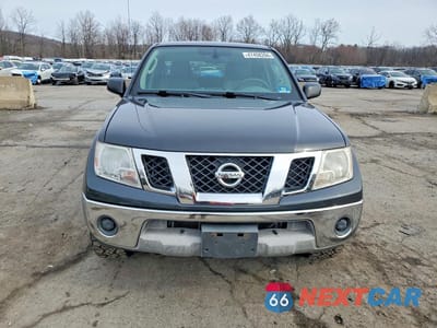 Piąte zdjęcie samochodu w środku: 2010 NISSAN FRONTIER SE V6 VIN:1N6AD0FV4AC439128 - miniatura