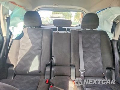 Zdjęcie 10 z 13 samochodu: 2015 NISSAN ROGUE SV VIN:KNMAT2MTXFP581664 - miniatura