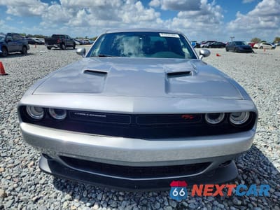 Piąte zdjęcie samochodu w środku: 2015 DODGE CHALLENGER R VIN:2C3CDZFJ7FH761350 - miniatura