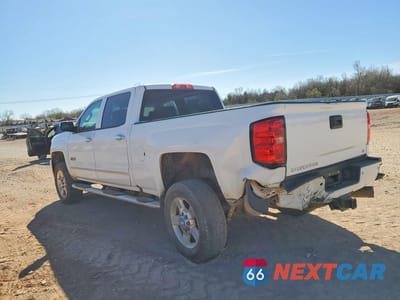 Drugie zdjęcie samochodu z przodu: 2018 CHEVROLET SILVERADO K2500 HEAVY DUTY LT VIN:1GC1KVEY7JF149708 - miniatura