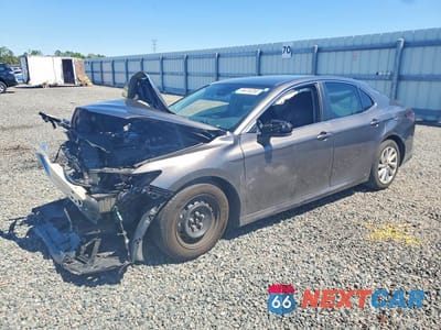 2022 TOYOTA CAMRY LE 4T1C11AK7NU047120 - główne zdjęcie licytacji z USA - miniatura
