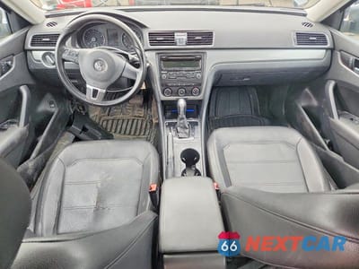 Zdjęcie 8 z 12 samochodu: 2015 VOLKSWAGEN PASSAT S VIN:1VWAT7A36FC059846 - miniatura