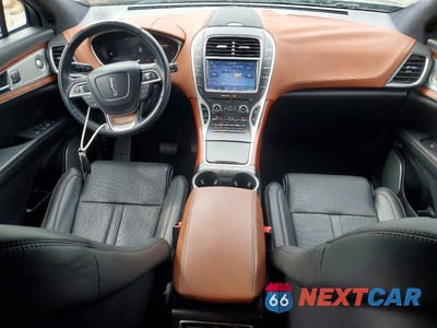 Zdjęcie 8 z 12 samochodu: 2020 LINCOLN NAUTILUS BLACK LABEL VIN:2LMPJ9JP4LBL11431 - miniatura