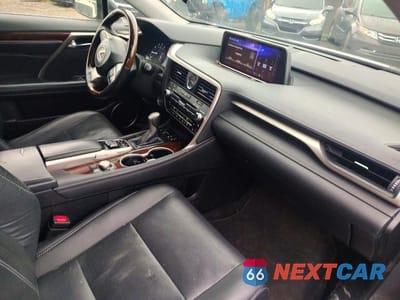 Piąte zdjęcie samochodu w środku: 2019 LEXUS RX VIN:2T2ZZMCA0KC122905 - miniatura