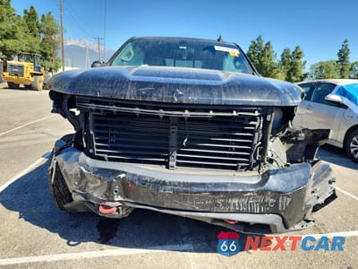 Piąte zdjęcie samochodu w środku: 2019 CHEVROLET SILVERADO K1500 LT TRAIL BOSS VIN:3GCPYFED2KG153709 - miniatura