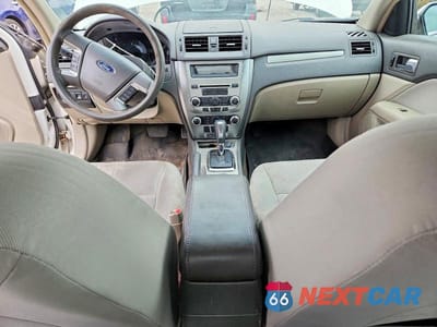 Zdjęcie 8 z 11 samochodu: 2011 FORD FUSION SE VIN:3FAHP0HA8BR203934 - miniatura