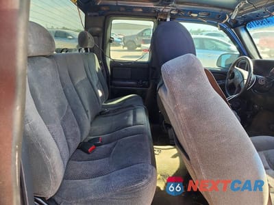 Zdjęcie 10 z 12 samochodu: 2003 CHEVROLET SILVERADO C1500 VIN:2GCEC19T631402890 - miniatura