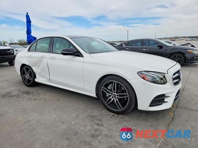 Czwarte zdjęcie samochodu z boku: 2019 MERCEDES-BENZ E 300 VIN:WDDZF4JBXKA598100 - miniatura
