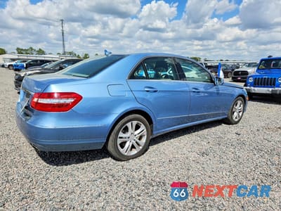 Trzecie zdjęcie samochodu z tyłu: 2011 MERCEDES-BENZ E 350 4MATIC VIN:WDDHF8HB6BA435470 - miniatura