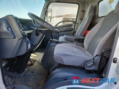 Zdjęcie 7 z 13 samochodu: 2017 ISUZU NPR HD BOX TRUCK VIN:JALC4W160H7002193 - miniatura