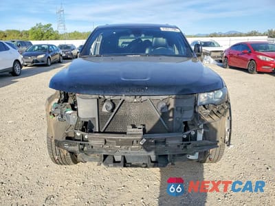 Piąte zdjęcie samochodu w środku: 2021 JEEP GRAND CHEROKEE LAREDO VIN:1C4RJFAGXMC686927 - miniatura