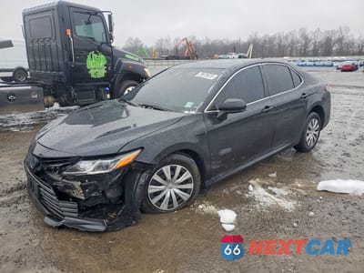 2022 TOYOTA CAMRY HYBRID LE 4T1C31AK8NU589417 - główne zdjęcie licytacji z USA - miniatura