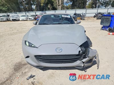 Piąte zdjęcie samochodu w środku: 2024 MAZDA MX-5 MIATA GRAND TOURING VIN:JM1NDAM75R0600601 - miniatura