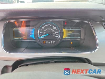 Zdjęcie 9 z 11 samochodu: 2017 FORD TAURUS SEL VIN:1FAHP2H8XHG143096 - miniatura