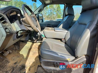 Zdjęcie 7 z 11 samochodu: 2015 FORD F350 SUPER DUTY VIN:1FD8X3A63FEC57518 - miniatura