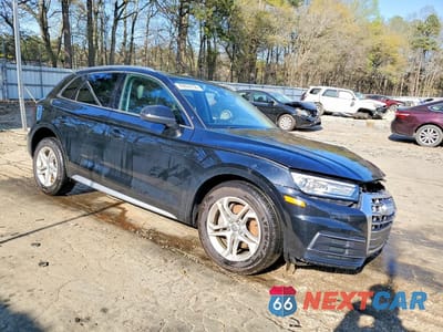 Czwarte zdjęcie samochodu z boku: 2018 AUDI Q5 PREMIUM VIN:WA1ANAFY8J2103076 - miniatura