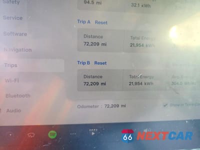 Zdjęcie 9 z 13 samochodu: 2022 TESLA MODEL Y VIN:7SAYGDEF7NF414908 - miniatura