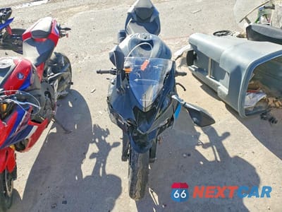 Piąte zdjęcie samochodu w środku: 2025 KAWASAKI ZX636 K VIN:JKBZXJJ11SA028540 - miniatura