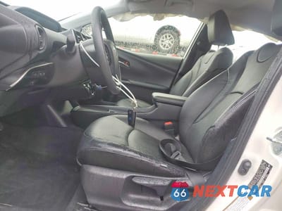 Zdjęcie 7 z 12 samochodu: 2019 TOYOTA PRIUS LE AWD-E VIN:JTDL9RFU9K3004115 - miniatura