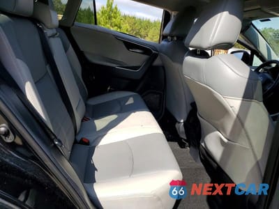 Zdjęcie 11 z 13 samochodu: 2019 TOYOTA RAV4 XLE PREMIUM VIN:2T3C1RFV3KC012242 - miniatura