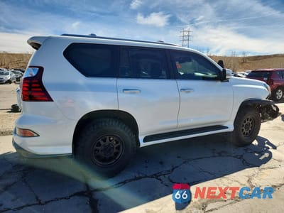 Trzecie zdjęcie samochodu z tyłu: 2020 LEXUS GX 460 BASE VIN:JTJAM7BX4L5264113 - miniatura