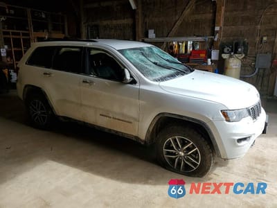 Czwarte zdjęcie samochodu z boku: 2018 JEEP GRAND CHEROKEE LIMITED VIN:1C4RJFBG8JC155560 - miniatura