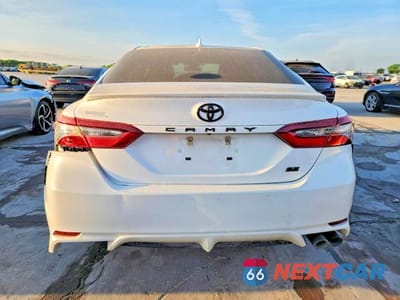 Zdjęcie 6 z 13 samochodu: 2021 TOYOTA CAMRY SE VIN:4T1G11AK0MU545241 - miniatura