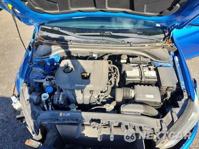 Zdjęcie 11 z 12 samochodu: 2017 HYUNDAI ELANTRA SE VIN:KMHD84LF7HU143030 - miniatura