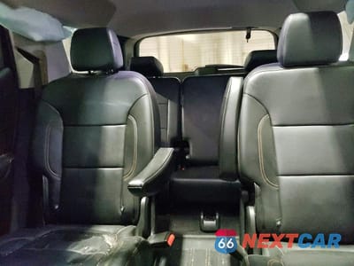 Zdjęcie 10 z 13 samochodu: 2019 CHEVROLET TRAVERSE HIGH COUNTRY VIN:1GNEVJKW9KJ207750 - miniatura
