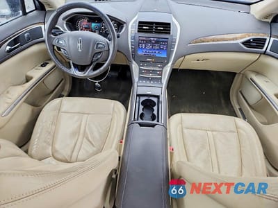 Zdjęcie 8 z 12 samochodu: 2013 LINCOLN MKZ VIN:3LN6L2JK4DR803019 - miniatura